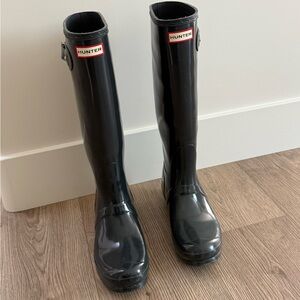 Hunter Tall Gloss Rain Boots - Black